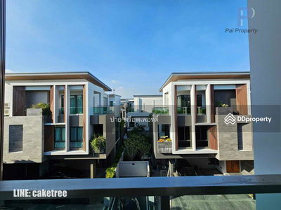 The Gentry Pattanakarn, Bangkok, Thailand The Gentry Pattanakarn, Bangkok, Thailand