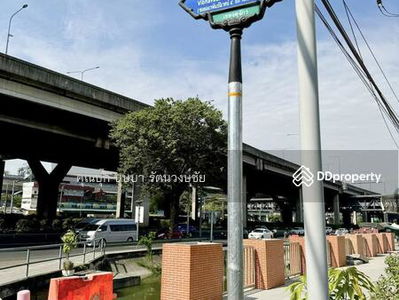 Location: BTS Senanikom, SRT Wat Miannaree, Vibhavadi 42, Soi 18, Intersection 3, 4-story townhome for rent, Bangkok., Thailand Location: BTS Senanikom, SRT Wat Miannaree, Vibhavadi 42, Soi 18, Intersection 3, 4-story townhome for rent, Bangkok., Thailand