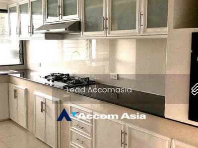 3 Bedrooms Apartment for Rent in Sukhumvit, Bangkok near BTS Asok - MRT Sukhumvit at Family Apartment, Bangkok, Thailand 3 Bedrooms Apartment for Rent in Sukhumvit, Bangkok near BTS Asok - MRT Sukhumvit at Family Apartment, Bangkok, Thailand
