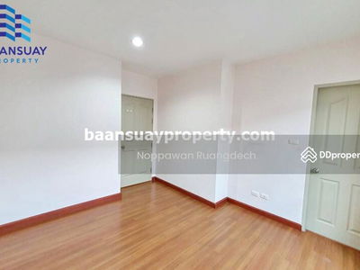 For rent, 3-story townhome with 5 air conditioners, Kaset-Nawamin Road, near Avenue Mall, Bangkok., Thailand For rent, 3-story townhome with 5 air conditioners, Kaset-Nawamin Road, near Avenue Mall, Bangkok., Thailand