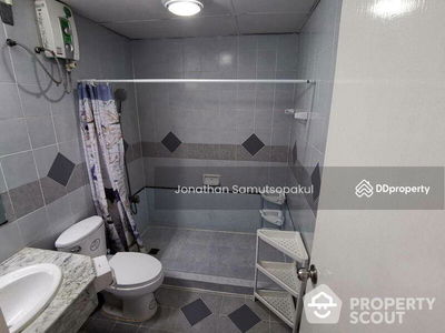 Monterey Place, Bangkok, Thailand Monterey Place, Bangkok, Thailand