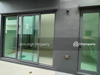 Baan Klang Muang Classe Sukhumvit 77, Bangkok, Thailand Baan Klang Muang Classe Sukhumvit 77, Bangkok, Thailand