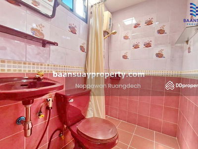 For rent, 2-story detached house, Chaengwattana Road, near the Pink Line. Chaengwattana Station 28, Nonthaburi, Thailand For rent, 2-story detached house, Chaengwattana Road, near the Pink Line. Chaengwattana Station 28, Nonthaburi, Thailand