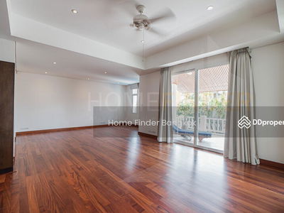 House in Sukhumvit 31, Bangkok, Thailand House in Sukhumvit 31, Bangkok, Thailand