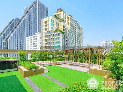 Altitude Define, Bangkok, Thailand Altitude Define, Bangkok, Thailand