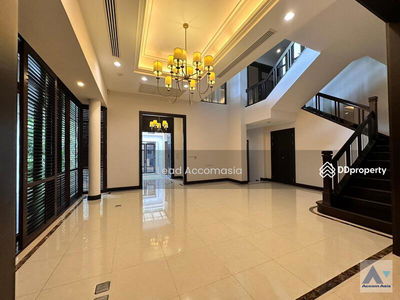 4 Bedrooms House for Rent in Sukhumvit, Bangkok near BTS Asok - MRT Sukhumvit at House with pool Ex, Bangkok, Thailand 4 Bedrooms House for Rent in Sukhumvit, Bangkok near BTS Asok - MRT Sukhumvit at House with pool Ex, Bangkok, Thailand