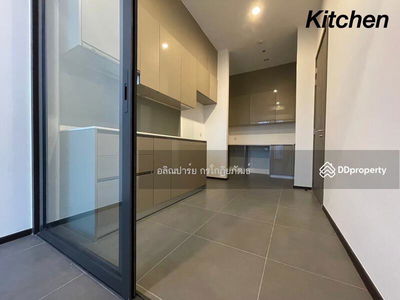 Whizdom Essence, Bangkok, Thailand Whizdom Essence, Bangkok, Thailand