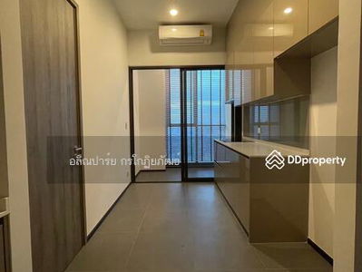 Whizdom Essence, Bangkok, Thailand Whizdom Essence, Bangkok, Thailand