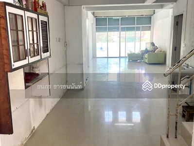 Nakhon Pathom, Nakhon Pathom, Thailand Nakhon Pathom, Nakhon Pathom, Thailand