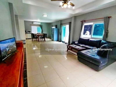 Sawang Boriboonwittaya Pattaya Soccer Khao Noi (1 km.), The Chill Mall (1 km.), Chon Buri, Thailand Sawang Boriboonwittaya Pattaya Soccer Khao Noi (1 km.), The Chill Mall (1 km.), Chon Buri, Thailand