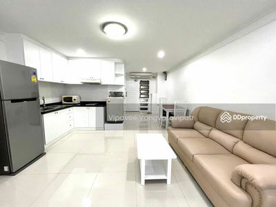 Supalai Place Sukhumvit 39, Bangkok, Thailand Supalai Place Sukhumvit 39, Bangkok, Thailand