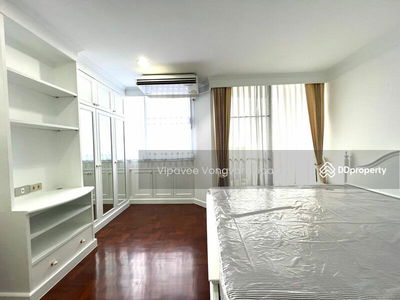 Supalai Place Sukhumvit 39, Bangkok, Thailand Supalai Place Sukhumvit 39, Bangkok, Thailand