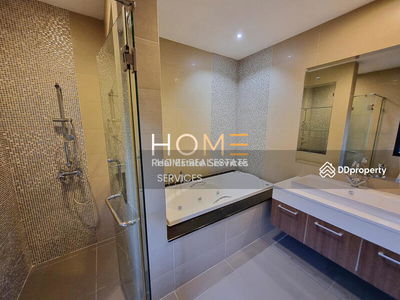 Grand Bangkok Boulevard Sathorn: Grand Bangkok Boulevard Sathorn, Bangkok, Thailand Grand Bangkok Boulevard Sathorn: Grand Bangkok Boulevard Sathorn, Bangkok, Thailand