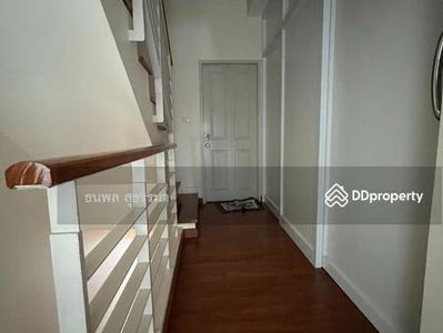 For rent, Baan Klang Muang Sathorn Taksin 1/ 3 bedrooms, 3 bathrooms / 20 square wah, 170 square meters, fully furnished, Bangkok, Thailand For rent, Baan Klang Muang Sathorn Taksin 1/ 3 bedrooms, 3 bathrooms / 20 square wah, 170 square meters, fully furnished, Bangkok, Thailand