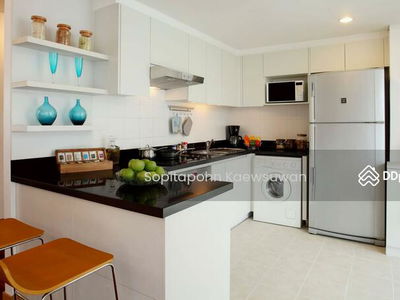 Ekamai Gardens, Bangkok, Thailand Ekamai Gardens, Bangkok, Thailand