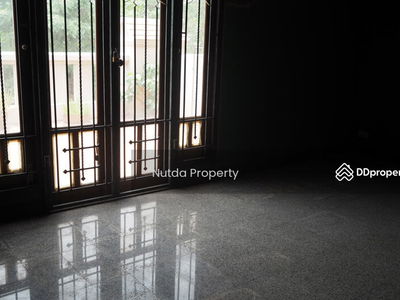 Townhome Sukhumvit 50, Bangkok, Thailand Townhome Sukhumvit 50, Bangkok, Thailand