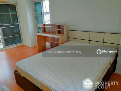 Lumpini Ville Cultural Center, Bangkok, Thailand Lumpini Ville Cultural Center, Bangkok, Thailand