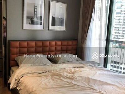 Park Origin Phrom Phong, Bangkok, Thailand Park Origin Phrom Phong, Bangkok, Thailand