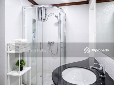 First Tower, Bangkok, Thailand First Tower, Bangkok, Thailand