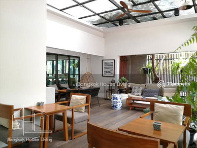 Lily House Mansion, Bangkok, Thailand Lily House Mansion, Bangkok, Thailand