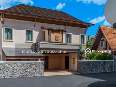 Surin Sabai, Phuket, Thailand Surin Sabai, Phuket, Thailand