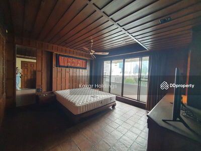 Diamond Tower, Bangkok, Thailand Diamond Tower, Bangkok, Thailand