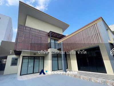 Home Office | 4 Bedrooms House For Rent in Sathorn, Bangkok near BTS Chong Nonsi AA19397, Bangkok, Thailand Home Office | 4 Bedrooms House For Rent in Sathorn, Bangkok near BTS Chong Nonsi AA19397, Bangkok, Thailand