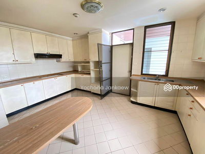 Sriratana Mansion 2, Bangkok, Thailand Sriratana Mansion 2, Bangkok, Thailand