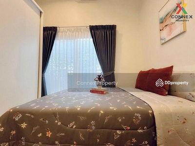 Metro Sky Wutthakat, Bangkok, Thailand Metro Sky Wutthakat, Bangkok, Thailand