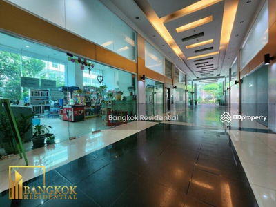 Sukhumvit Living Town, Bangkok, Thailand Sukhumvit Living Town, Bangkok, Thailand