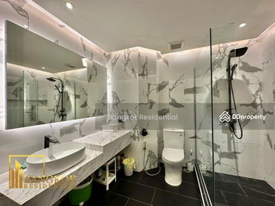 Silom Grand Terrace, Bangkok, Thailand Silom Grand Terrace, Bangkok, Thailand