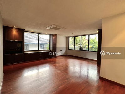 Single House with private pool for rent thonglor area, Bangkok, Thailand Single House with private pool for rent thonglor area, Bangkok, Thailand