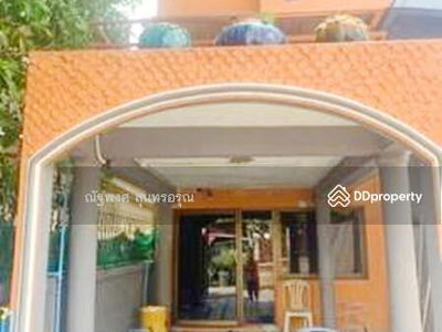 Bun Anan Fresh Market (2 km.) Harrow International Don Mueang Airport ( 2 km., Bangkok, Thailand Bun Anan Fresh Market (2 km.) Harrow International Don Mueang Airport ( 2 km., Bangkok, Thailand