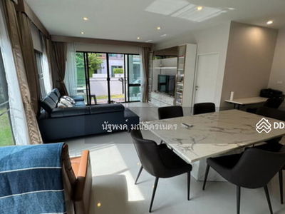 Burasiri Pattanakarn, Bangkok, Thailand Burasiri Pattanakarn, Bangkok, Thailand