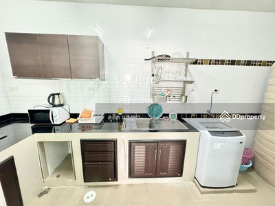 New townhome for rent, corner unit, J.City University, next to Assumption College Sriracha fence, ready to move in, Chon Buri, Thailand New townhome for rent, corner unit, J.City University, next to Assumption College Sriracha fence, ready to move in, Chon Buri, Thailand