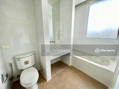 Housing in Ban Ratsada, Thailand Housing in Ban Ratsada, Thailand