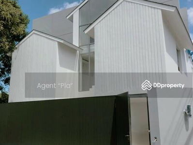 Single house for rent at Sukhumvit 71. (SPSAM613), Bangkok., Thailand Single house for rent at Sukhumvit 71. (SPSAM613), Bangkok., Thailand