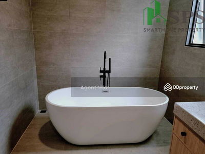 Single house for rent at Sukhumvit 71. (SPSAM613), Bangkok., Thailand Single house for rent at Sukhumvit 71. (SPSAM613), Bangkok., Thailand