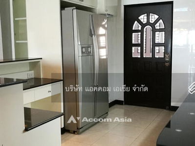 Sathorn Gardens, Bangkok, Thailand Sathorn Gardens, Bangkok, Thailand