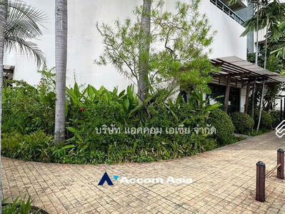 Sathorn Gardens, Bangkok, Thailand Sathorn Gardens, Bangkok, Thailand