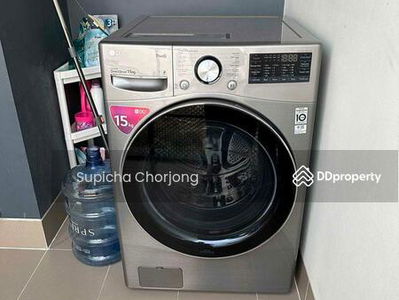 Reflection Jomtien Beach, Pattaya, Thailand Reflection Jomtien Beach, Pattaya, Thailand