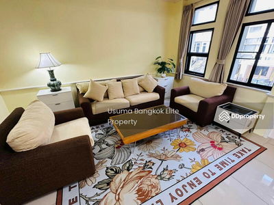 Moo Baan Chicha Castle, Bangkok, Thailand Moo Baan Chicha Castle, Bangkok, Thailand