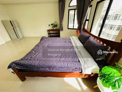 Moo Baan Chicha Castle, Bangkok, Thailand Moo Baan Chicha Castle, Bangkok, Thailand