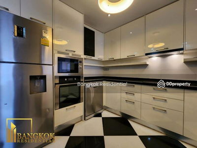 The Peak Sukhumvit 15, Bangkok, Thailand The Peak Sukhumvit 15, Bangkok, Thailand