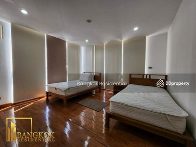 The Peak Sukhumvit 15, Bangkok, Thailand The Peak Sukhumvit 15, Bangkok, Thailand