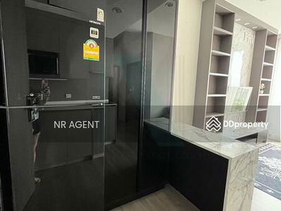 Whizdom Essence, Bangkok, Thailand Whizdom Essence, Bangkok, Thailand