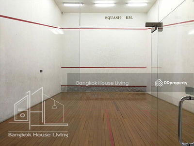 33 Tower, Bangkok, Thailand 33 Tower, Bangkok, Thailand