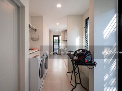 Nantawan Rama 9 New Krungthepkreetha, Bangkok, Thailand Nantawan Rama 9 New Krungthepkreetha, Bangkok, Thailand