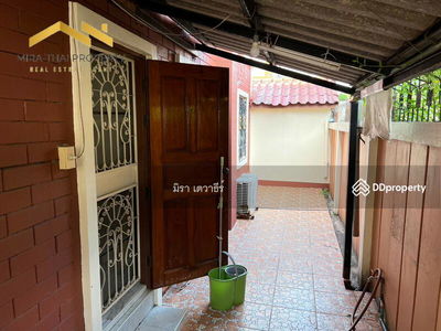 House for rent two-storey. On Sukhumvit Road - South Pattaya, Chon Buri, Thailand House for rent two-storey. On Sukhumvit Road - South Pattaya, Chon Buri, Thailand