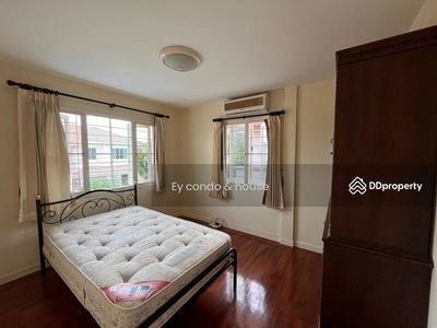 Nanthawan Pracha Chuen, Nonthaburi, Thailand Nanthawan Pracha Chuen, Nonthaburi, Thailand